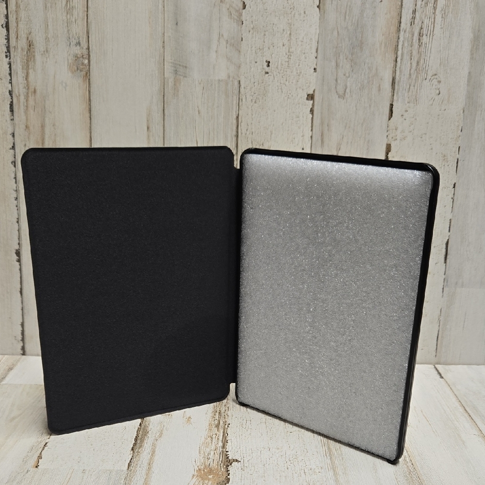 Kindle Paperwhite Case - Picture 2 of 4
